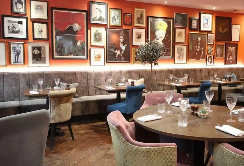 ホテル Kings Head