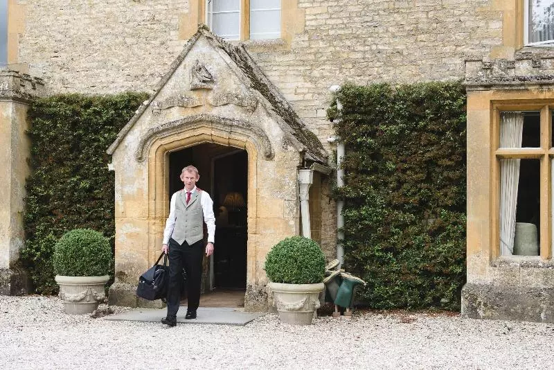 فندق Lords Of The Manor