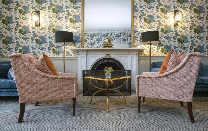 호텔 Lords Of The Manor