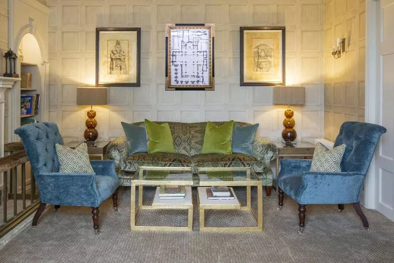 فندق Lords Of The Manor