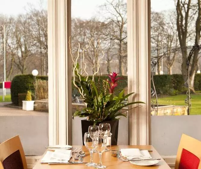 בית מלון כפרי Mercure Bradford Bankfield