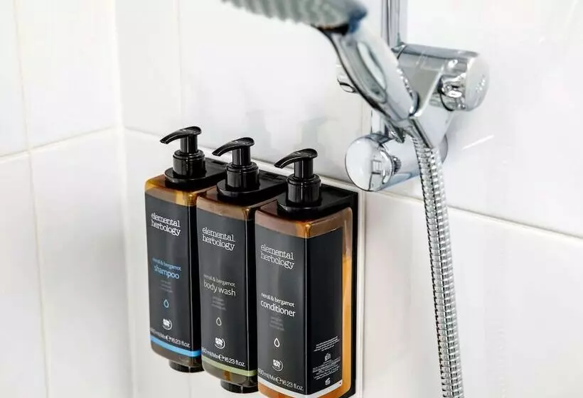 בית מלון כפרי Mercure Bradford Bankfield