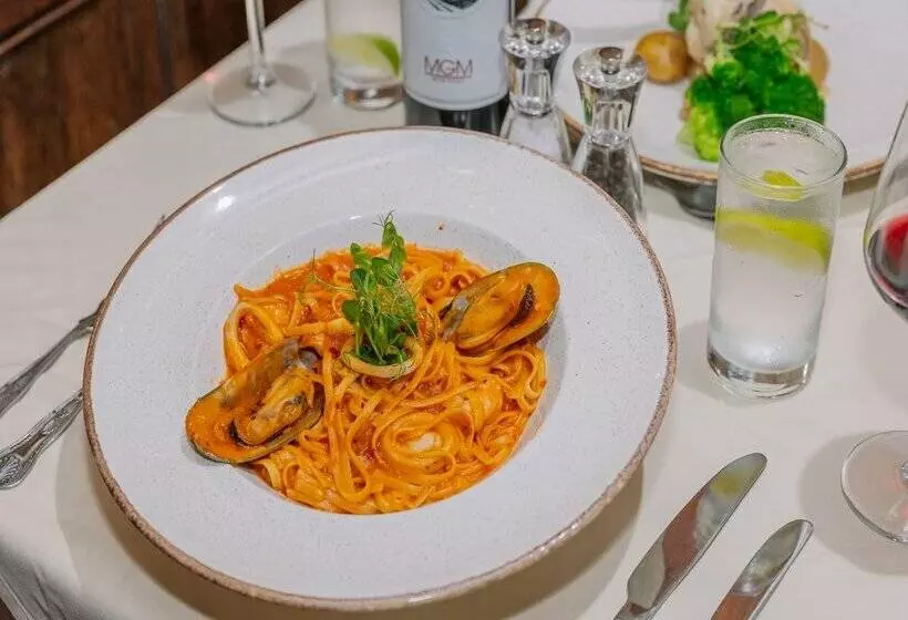 Hotel Muthu Belstead Brook