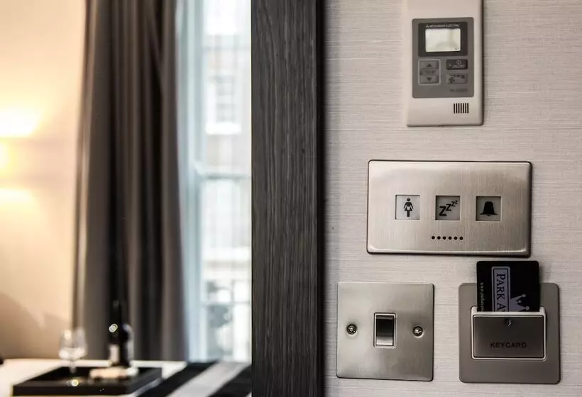 هتل Park Avenue Baker Street