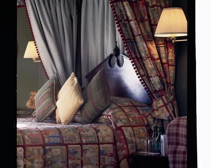 호텔 The Old Bridge