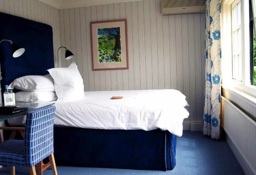 호텔 The Old Bridge