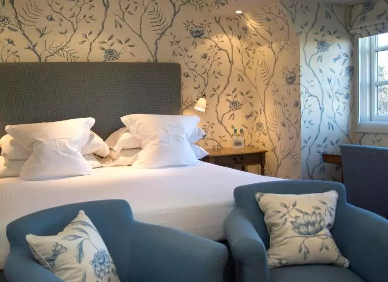 호텔 The Old Bridge