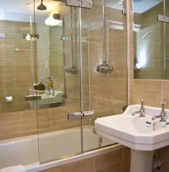 호텔 The Old Bridge