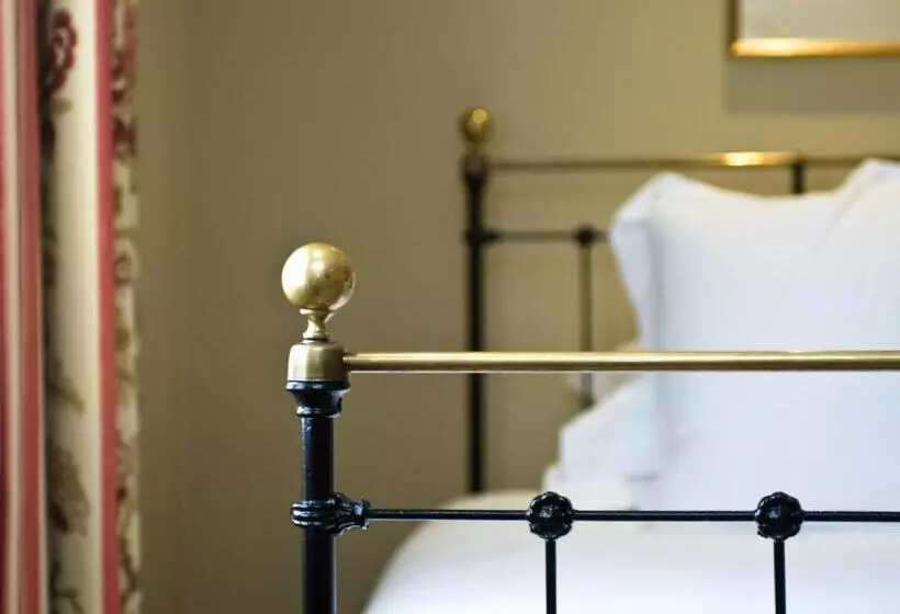 호텔 The Old Bridge