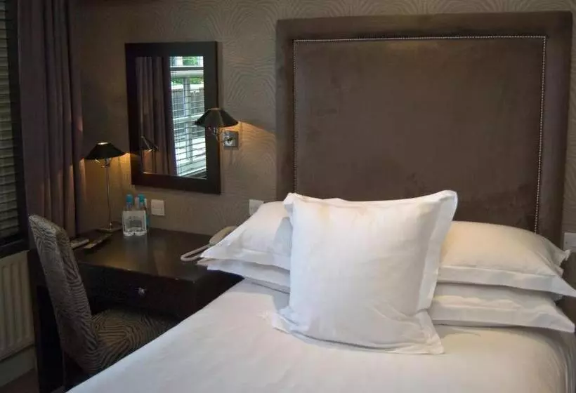 호텔 The Old Bridge