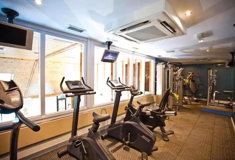 Отель The Waterloo