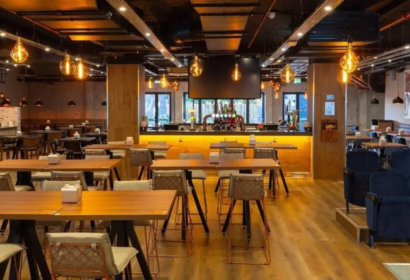 Village Hotel Bracknell