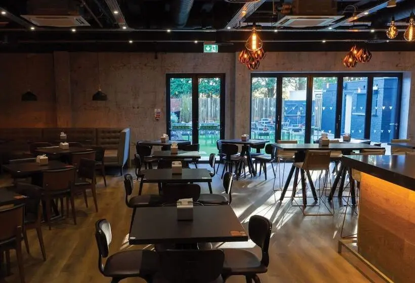Village Hotel Bracknell