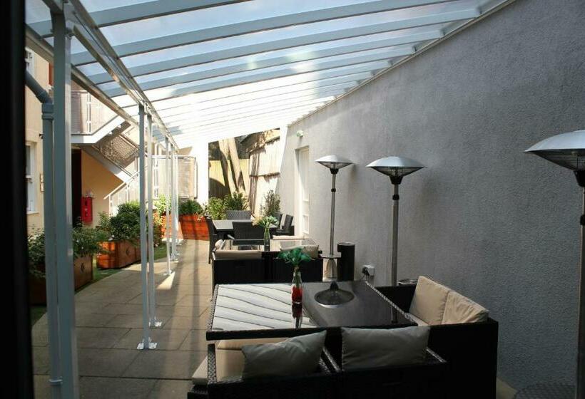 Grand Plaza Serviced Apartments