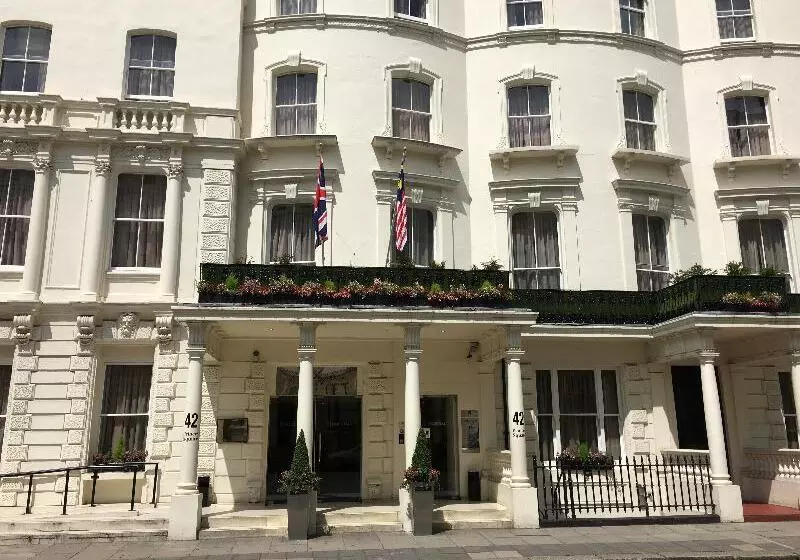 Grand Plaza Serviced Apartments