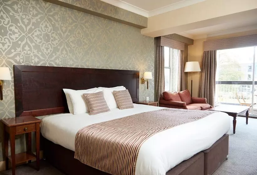 Отель Bell By Greene King Inns