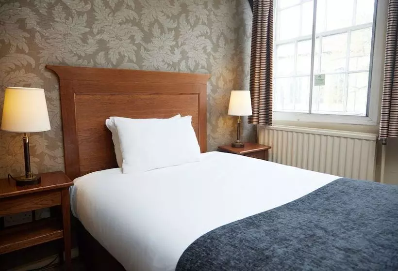 Отель Bell By Greene King Inns