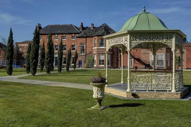 Отель Best Western Plus West Retford