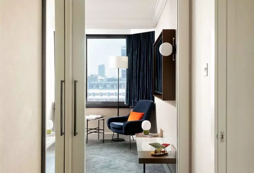 هتل Hilton London Metropole