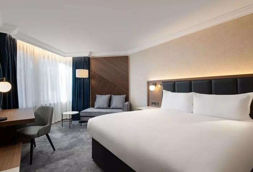 هتل Hilton London Metropole