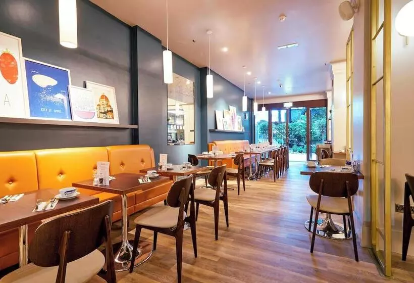 London Marriott Hotel Regents Park