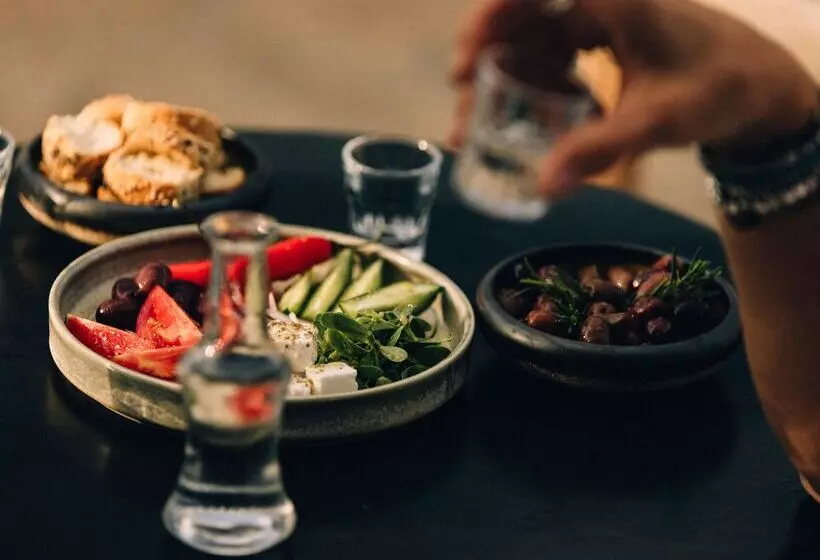 Minos Beach Art Hotel, A Member Of Design Hotels