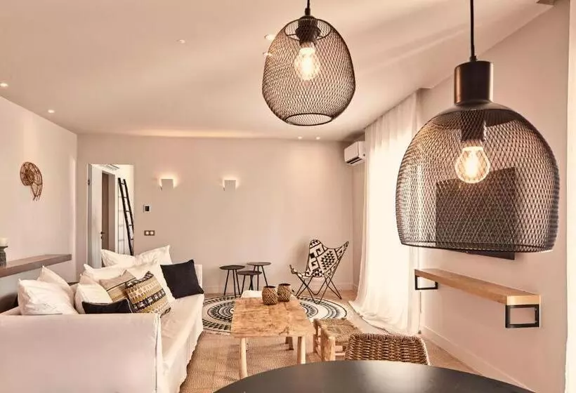 Minos Beach Art Hotel, A Member Of Design Hotels