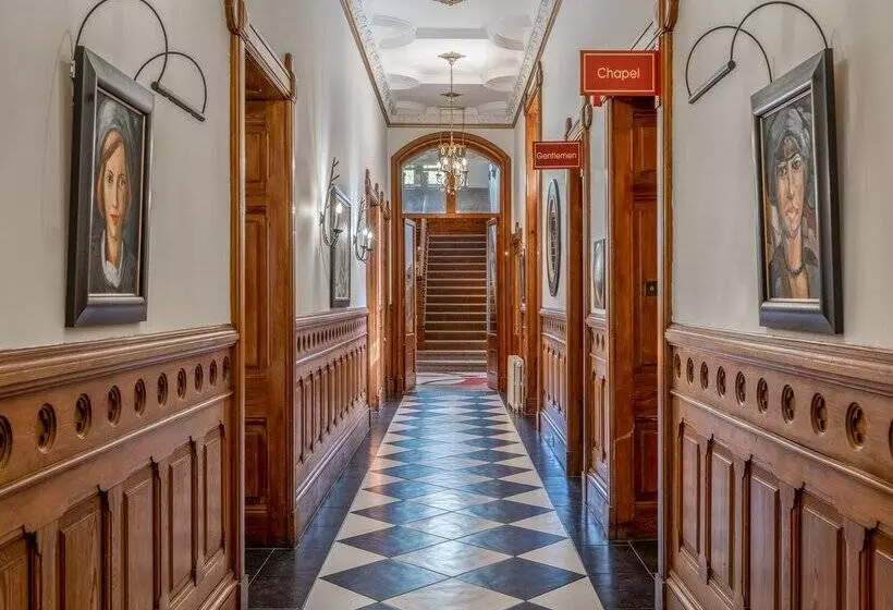 Hotelli Muthu Newton