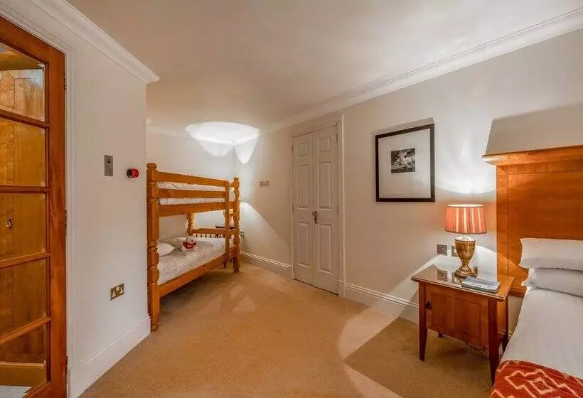 Hotelli Muthu Newton