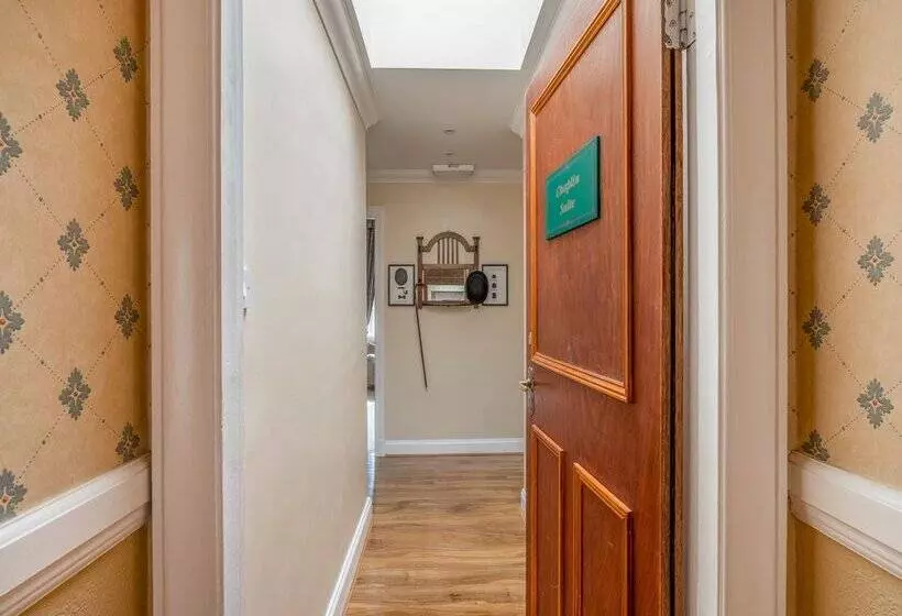 Hotelli Muthu Newton