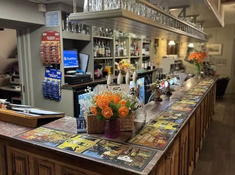 Отель The White Lion