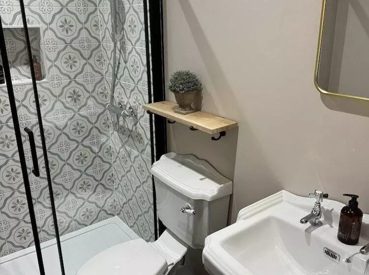 Отель The White Lion