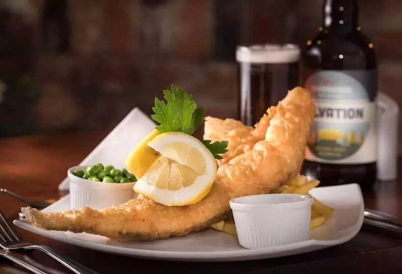 The Cedars Hotel & Restaurant