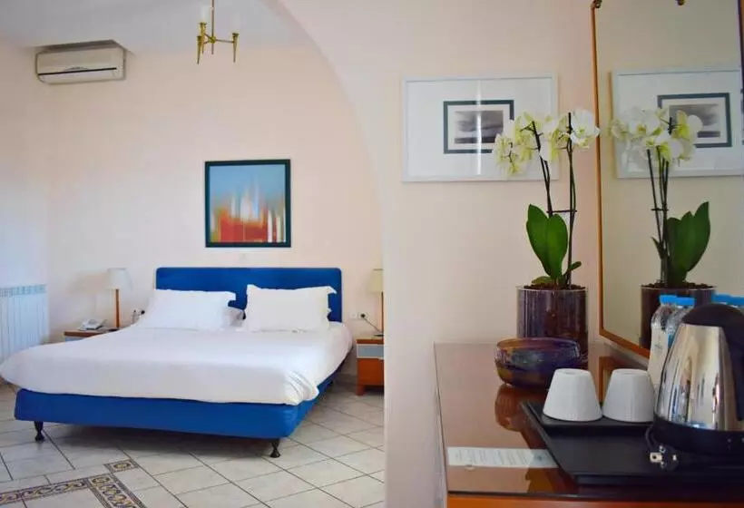 هتل Mykonos Adonis