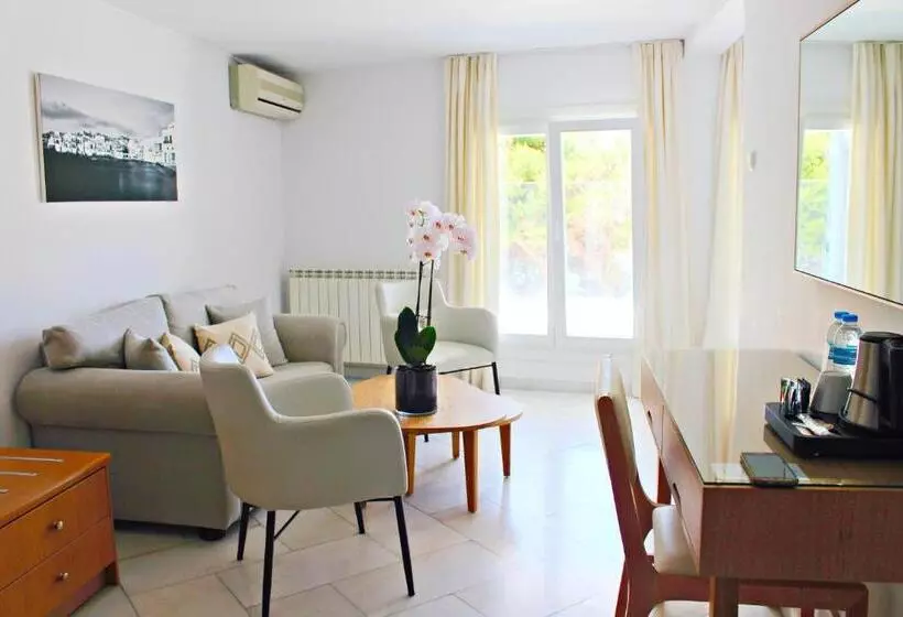 هتل Mykonos Adonis