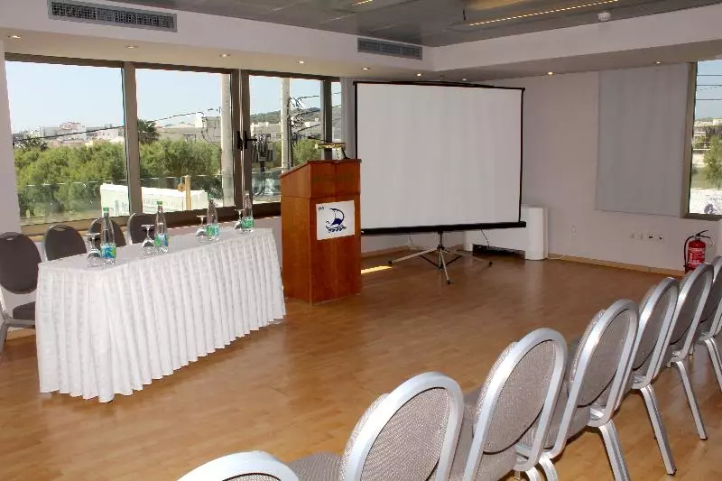 Avra By Smile Hotels