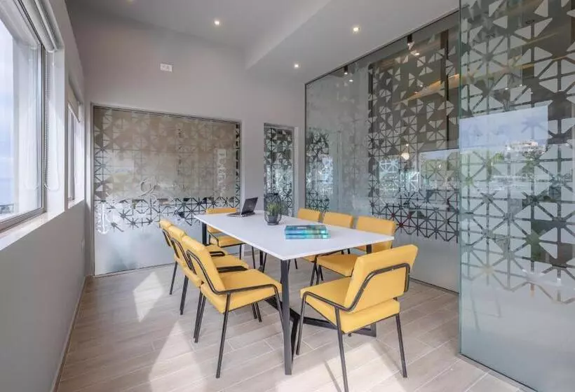 Avra By Smile Hotels