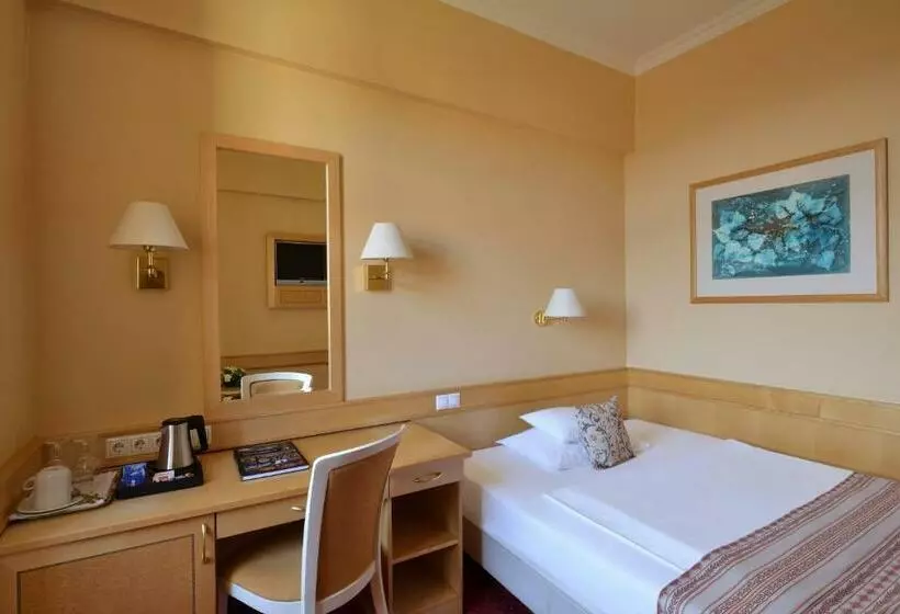 فندق Palatinus Grand