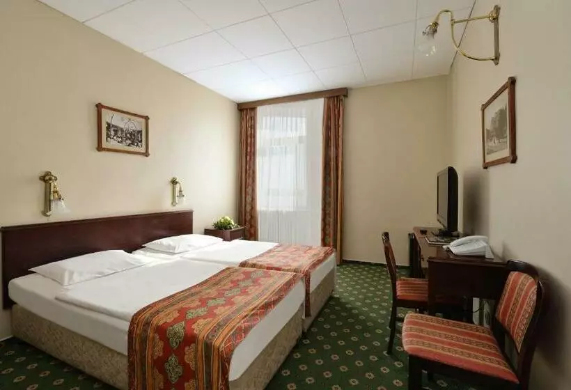 فندق Palatinus Grand