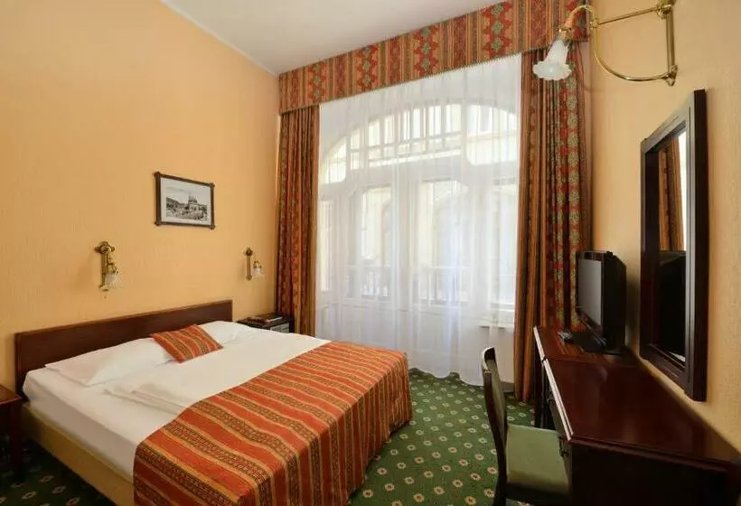 فندق Palatinus Grand