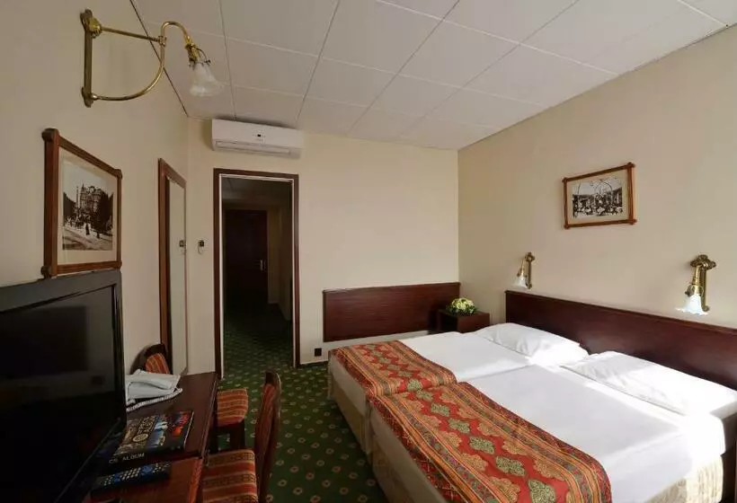 فندق Palatinus Grand