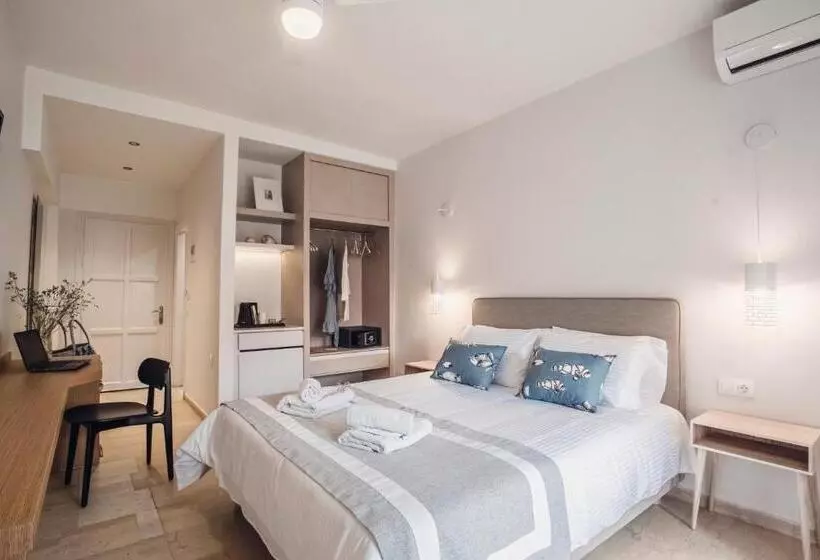 בית מלון כפרי Iliada Beach