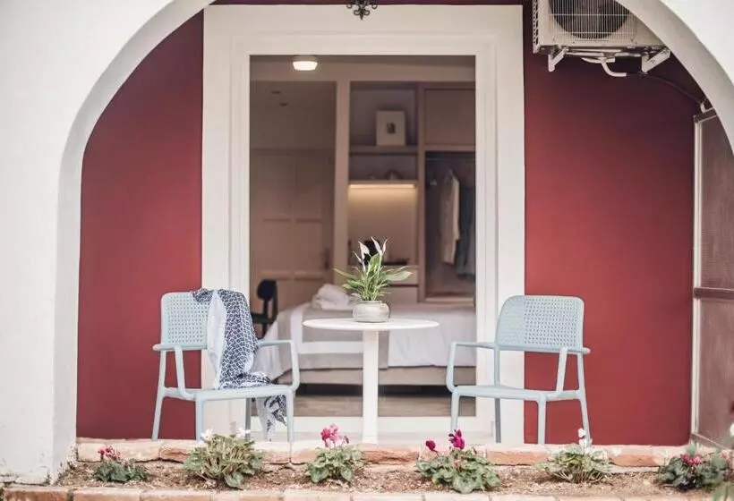 בית מלון כפרי Iliada Beach