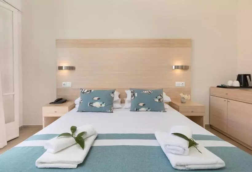 בית מלון כפרי Iliada Beach