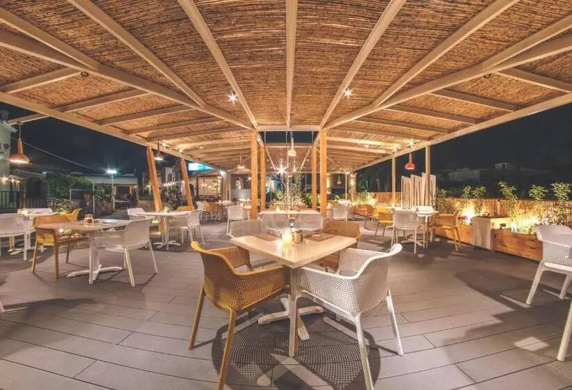 בית מלון כפרי Iliada Beach