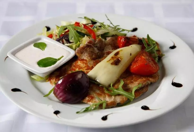 Отель Körös Panzió és étterem