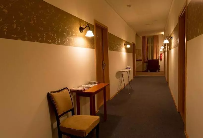 Отель Körös Panzió és étterem