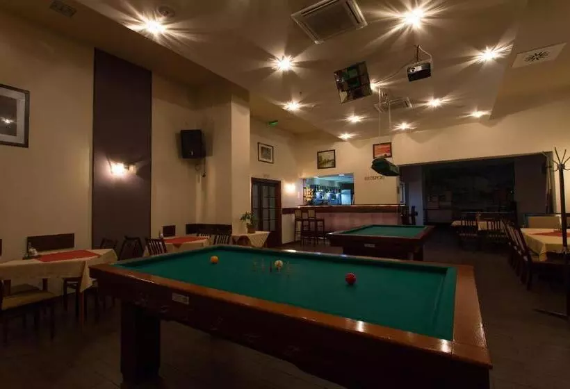 Отель Körös Panzió és étterem