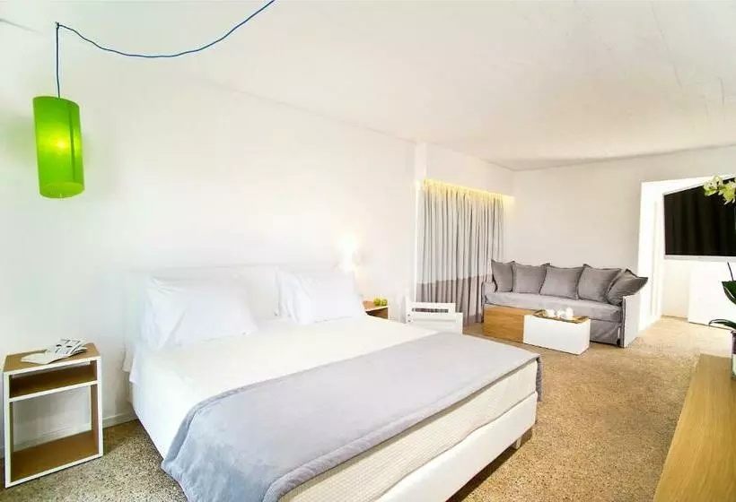 Отель Marathon Beach Resort