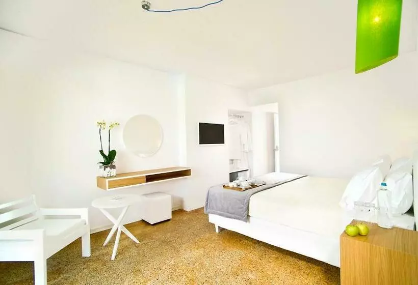 Отель Marathon Beach Resort